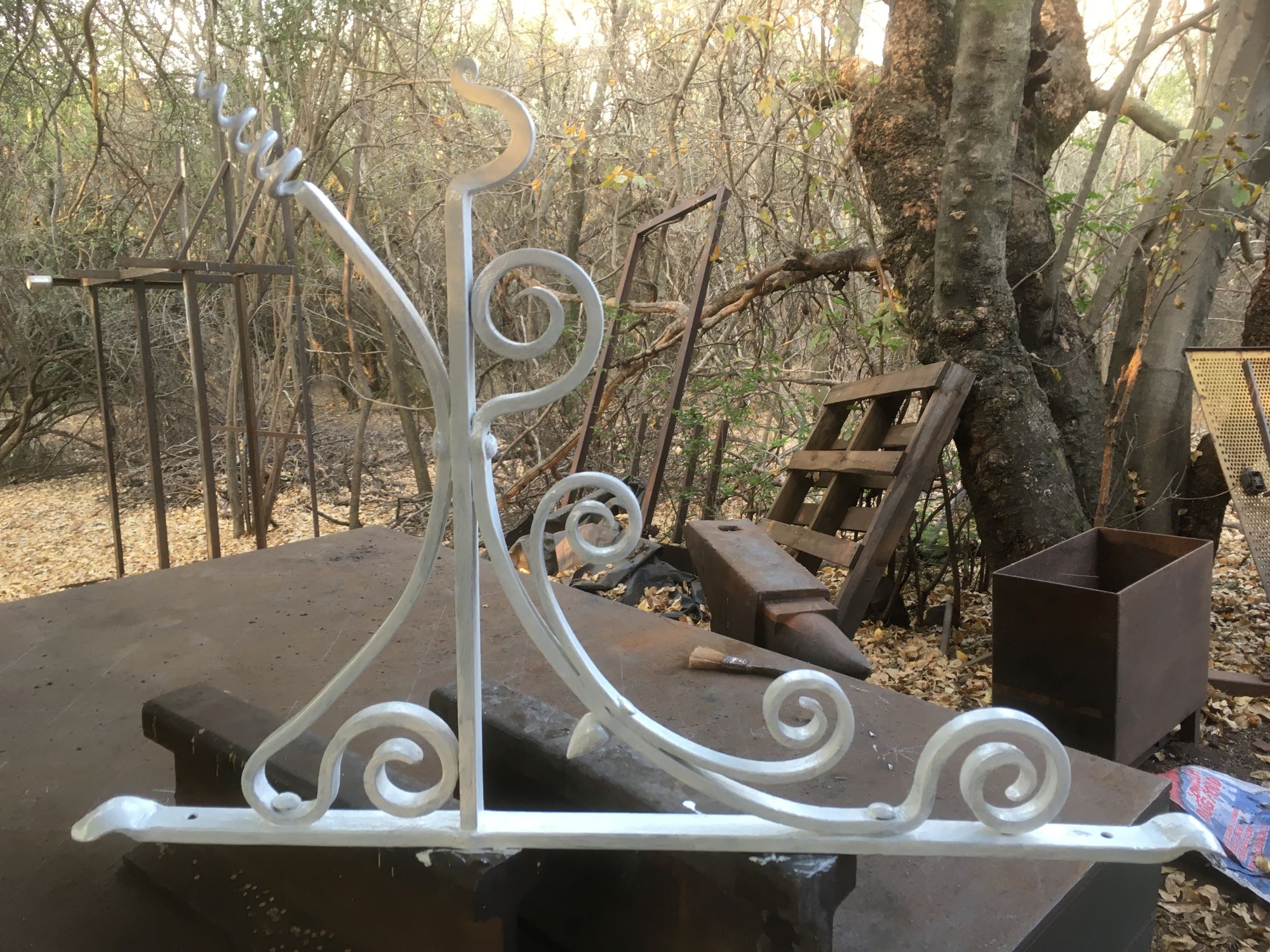 HangingFlowerBasketBracket